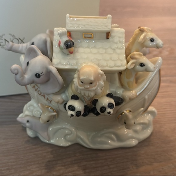 Lenox Noah's Ark Bank - Picture 3 of 8
